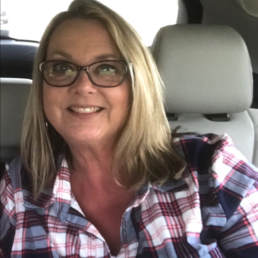 Meet your Posher, Danette